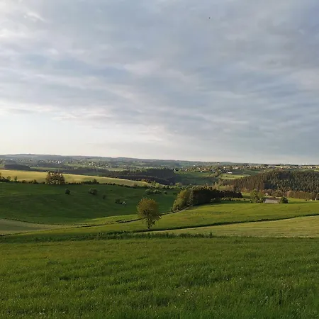 Auwer Hills - Om Stall Lägenhet