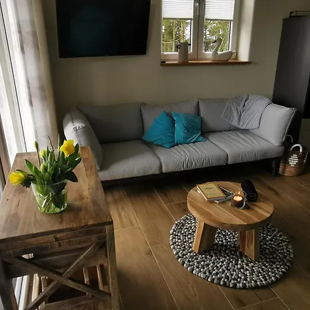 Auwer Hills - Om Stall